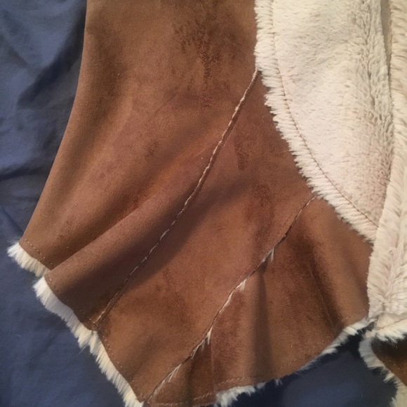 Brown faux fur vest - so soft!! - Picture 2 of 6